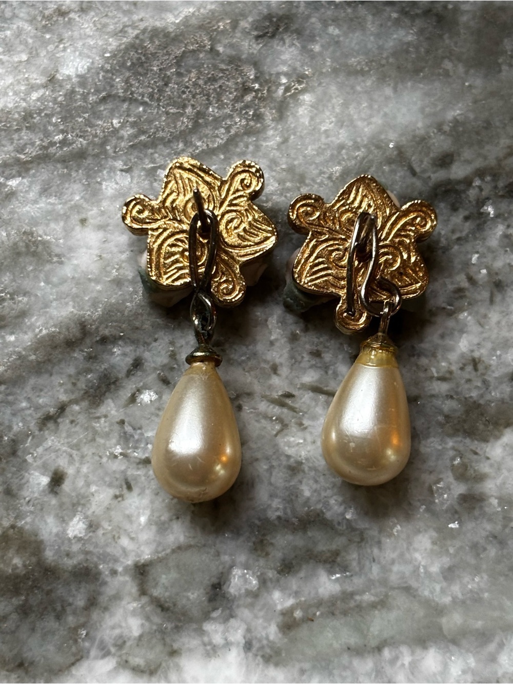 Vintage Bridal Bone China Pink Rose & Faux Pearl Drop Earrings - Picture 4 of 4